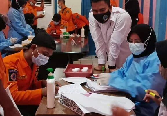 KEGIATAN PEMERDAYAAN MASYARAKAT MELALUI TES URINE